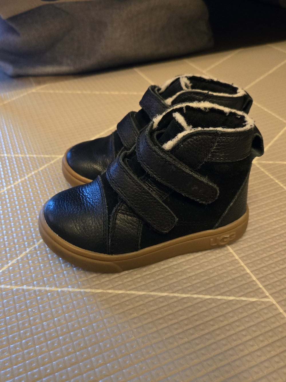 UGG Kids Black Leather High-Top Boots with Gum Sole
